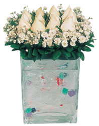  Ankara Sincan iek siparii vermek  7 adet beyaz gl cam yada mika vazo tanzim