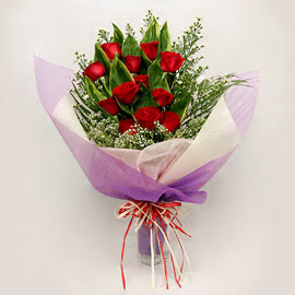 �i�ek�i d�kkanindan 11 adet g�l buket  Ankara Sincan �i�ek sipari�i vermek 