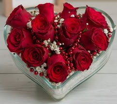 Kalp i�erisinde 7 adet k�rm�z� g�l  Ankara Sincan �i�ek�i ma�azas� 
