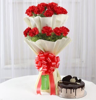 20 adet k�rm�z� karanfil buketi ve ya� pasta  Ankara Sincan �i�ek , �i�ek�i , �i�ek�ilik 