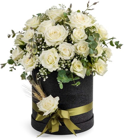 Kutu i�erisinde 33 adet beyaz g�l tanzimi  Ankara Sincan �i�ek yolla , �i�ek g�nder , �i�ek�i  