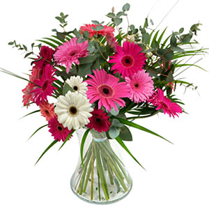 15 adet gerbera ve vazo �i�ek tanzimi  �i�ek sipari�i Ankara Sincan anneler g�n� �i�ek yolla 