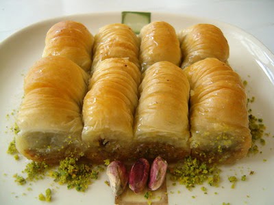 tatli gnder Essiz lezzette 1 kilo Fistikli Sari Burma  Ankara Sincan iek online iek siparii 