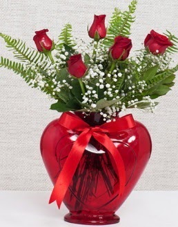 Kalp i�erisinde 5 adet k�rm�z� g�l  Ankara Sincan �i�ek�i ma�azas� 