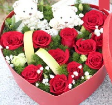 2 adet ay�c�k 9 k�rm�z� g�l kalp i�erisinde  cicek siparisi Ankara Sincan cicek , cicekci 